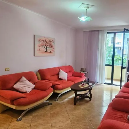 Apartment Apartment *